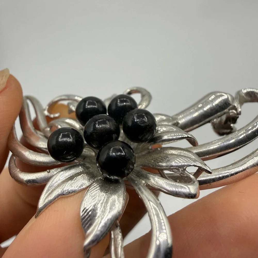 Vintage Hawaiian Silver Plated Black Coral Floral Brooch Pin Tropical Leaf - Picture 10 of 10
